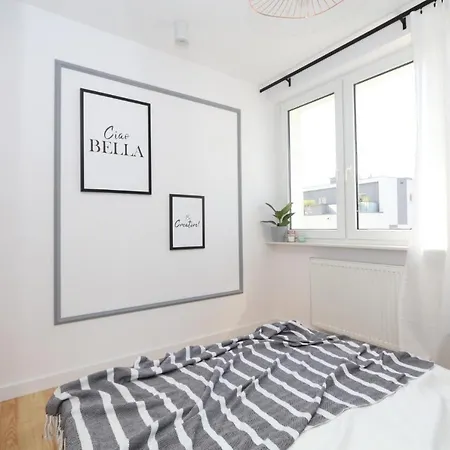 Romaszewskiego Zoliborz Bedroom Pokoj Metro Homestay *