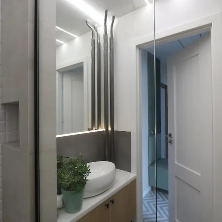 Ubytování v soukromí Romaszewskiego Zoliborz Bedroom Pokoj Metro *