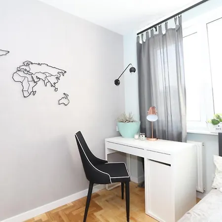Romaszewskiego Zoliborz Bedroom Pokoj Metro * Varšava