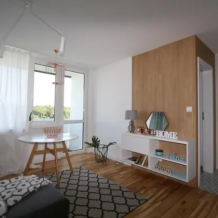 Проживание в семье Romaszewskiego Zoliborz Bedroom Pokoj Metro *