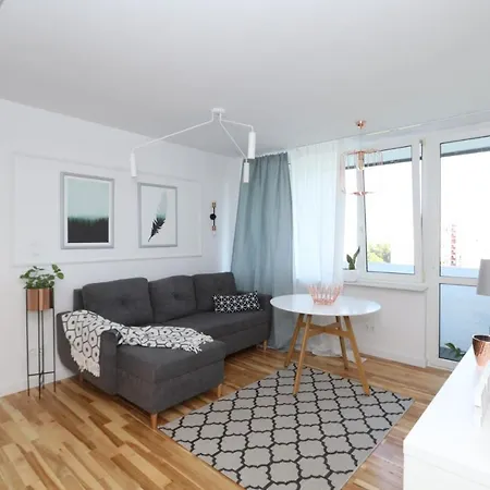 Romaszewskiego Zoliborz Bedroom Pokoj Metro *