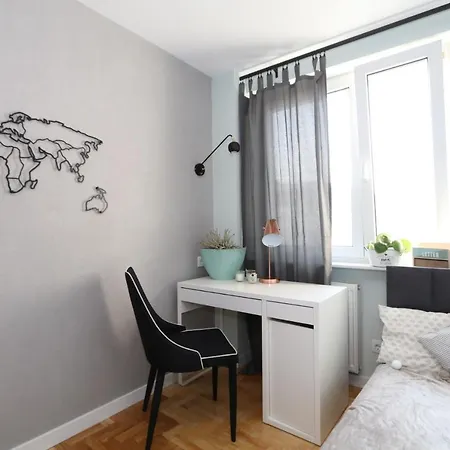 Romaszewskiego Zoliborz Bedroom Pokoj Metro Homestay
