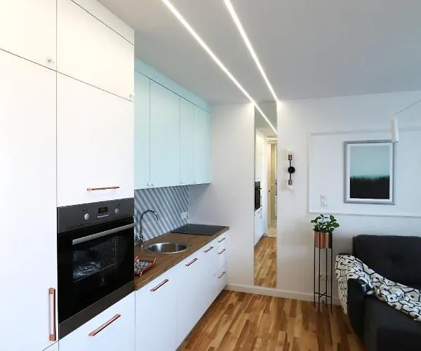 Homestay szállás Romaszewskiego Zoliborz Bedroom Pokoj Metro Varsó