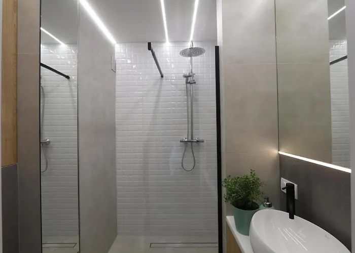 Homestay Romaszewskiego Zoliborz Bedroom Pokoj Metro Warsaw