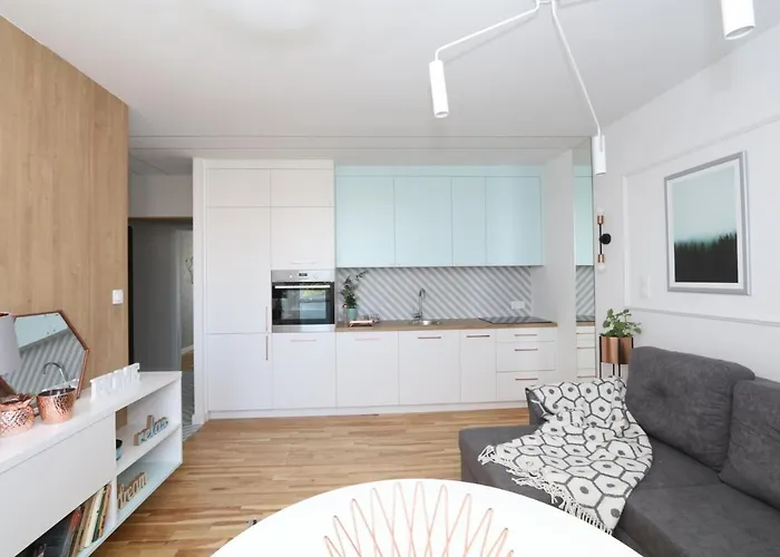 Homestay szállás Romaszewskiego Zoliborz Bedroom Pokoj Metro Varsó