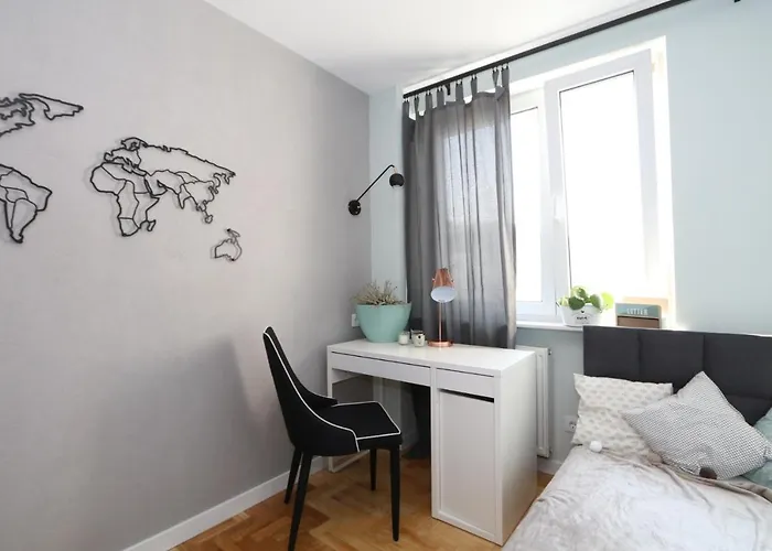 Romaszewskiego Zoliborz Bedroom Pokoj Metro Homestay